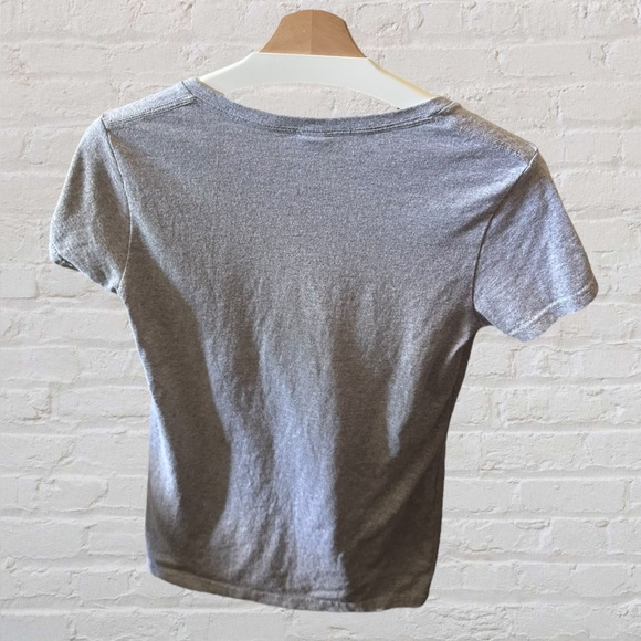 Roblox Among Us “Love is Sus” Heavy Cotton V Neck Short Sleeve T-Shirt | Sz: S - Picture 2 of 7